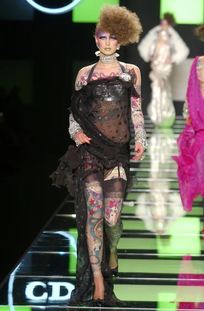 Look 48